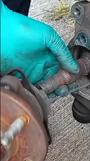 diagnosing a bad wheel bearing on a Chevy Cobalt