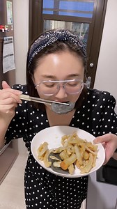 聽說炸綺來鹹酥雞出了新品✨ 就是甜不辣酥炸冷凍包😍 有台中、基隆、和墨魚甜不辣 就是我們的前三名啦🤩🥳 用氣炸鍋就可以製作了 簡單美味又方便🤓 目前全省711都可以預購喔 這樣大家都能吃到我們家的甜不辣了🥰 #開心開心 #炸綺來 #炸綺來甜不辣系列 #台灣必吃美食 | 張文綺 Shiny