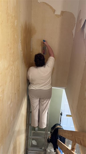 It’s a long awaited episode 4 of not planning a wedding 💒 #bride #wedding #diy #homedecor #homerenovation