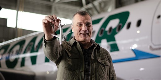 A Big Game Moment Comes Full Circle as John Leonard Finally Gets Redemption – 30 Years After He Collected Enough Reward Points for a Jet