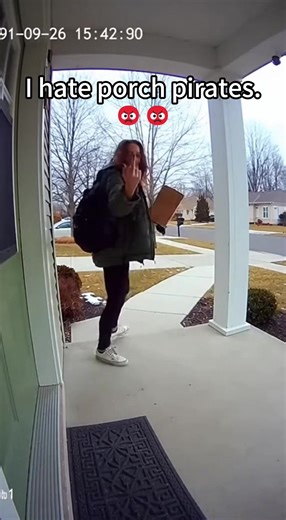 Porch exploding package box with glitter #porchpiratecaught #glitter #package #prank #funny