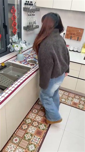 Most absorbent floor mats are quite difficult to clean, but look at mine!