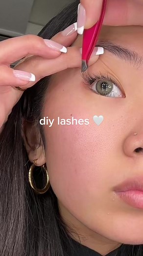 DIY Lash Extensions with Emboss Beauty and Lilac St. Lashes Pro Bond