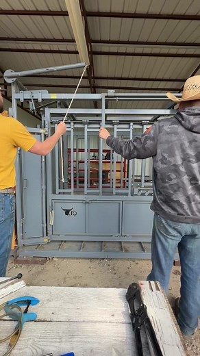 All smiles working bison 🦬 #bison #buffalo #ranchlife #oklahoma #bisonranch #teamwork