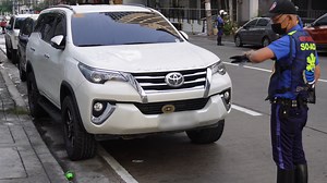 293K views · 6K reactions | If you own a car, but no garage, it might be time to look for paid parking. You can expect to see an enhancement of clearing operations along the Mabuhay Lanes, to accommodate motorists affected by the closure of the EDSA-Timog Flyover (Southbound). The southbound lanes of the EDSA-Timog Flyover are expected to be closed for 1 month, for maintenance works by the DPWH. | Gadget Addict | Facebook