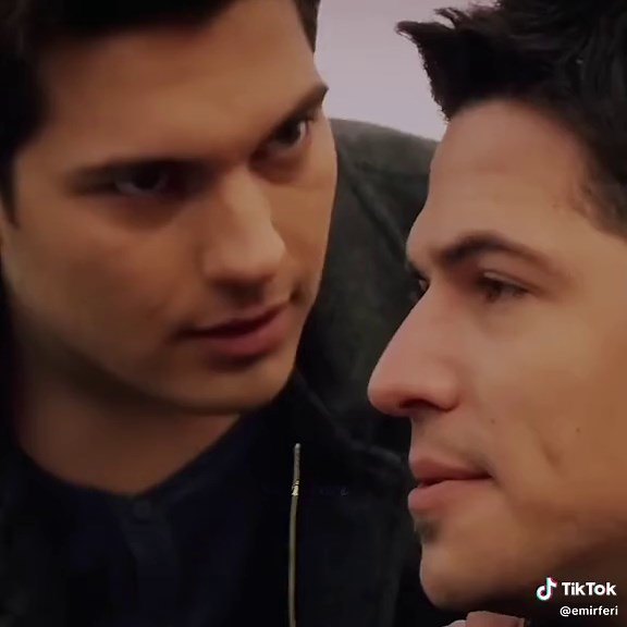 Jealous Boyfriend Scenes in Turkish Series | Emir and Feriha Jealousy Moments
