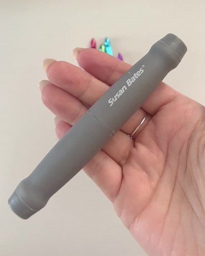 ✨NEW✨ Crocheting just became easier with the Susan Bates Twist Lock interchangeable crochet hook tool! Get the details: https://www.yarnspirations.com/susan-bates-twist-+-lock-kit/12706.html?utm_source=Influencer_RCM&utm_medium=facebook&utm_campaign=2022_09_20__susan-bates-twist-+-lock-kit | Repeat Crafter Me