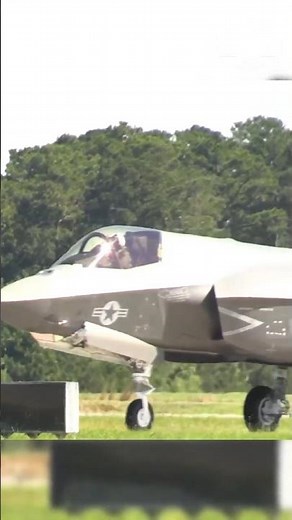 F-35B Stealth Jet Shows Off VTOL Capabilities in the Field!