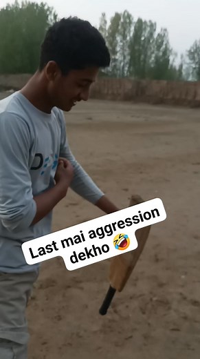 6 ball 8 runs 😱😱 Last mai bowler ka aggression dekho 🤣🤣 #viralvideochallenge #hardikpandya #rohitsharma #viralchallenge #csk Cric.Info.Nowpora Wathora Big Bash Masood sports wathora Manzoor Mir Fayaz Kashmiri reels Sultan warriors | Hanief Hamid