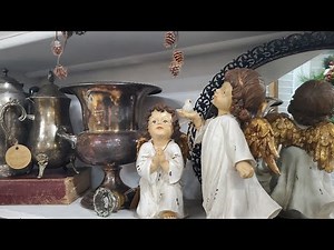 Vintage Christmas Home Decor Booth Tour | Cozy Rustic Cottage Holiday Inspiration