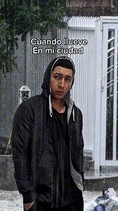 246K views · 13K reactions | Cuando llueve en mi ciudad 廊 #humor #reelsfbシ #virals | Luzar | Facebook