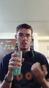 Trying Alani Nu's Juicy Peach Energy Drink for the First Time