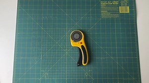 Are you making the switch from scissors to the rotary cutter, and you're unsure which size you need? Watch my latest video, ✂️ HOW TO CUT STRAIGHT - QUILTING SKILLS TUTORIAL, on my YouTube Channel today to find out all about rotary cutter sizing. https://youtu.be/j2f82V8g0qs . . . #jgidq #justgetitdonequilts #Quiltingfundamentals #Beginnerquilter #Quiltingskills #modernquilter #rotarycutting #quiltblocks #Quiltingrulers #cuttingtable | Just Get It Done Quilts