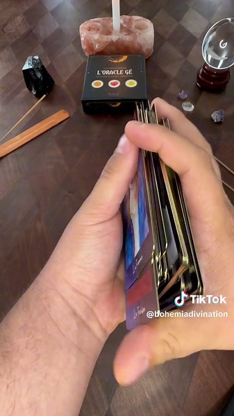 Interragis pour reclamer positivement ✨ #videodujour #guidance #art #tarot #oracle #pendule #magie #tirage #guide #avenir #esotersime #pourtoi #pourtoiii #foryou #fyp