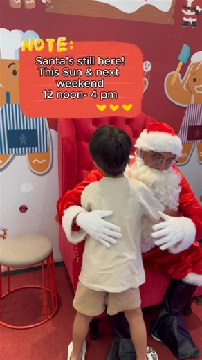 🔊 Turn on the sound — smiles, selfies, Santa Claus & gingerbread vibes everywhere! 🎅🍪✨ Catch Santa at RedMan Star Vista from 12pm–4pm on Sun, 14 Dec & 20–21 Dec. Come by, say ho ho ho, and soak in the festive cheer! #RedMan #StarVista #SantaVisit #HoHoHo #ChristmasFun #FestiveSeason #FamilyTime #HolidayJoy #RedManSanta | Phoon Huat Pte Ltd