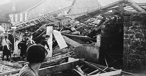10 Kristallnacht Photos That Capture the Horror of 'The Night of Broken Glass' | HISTORY