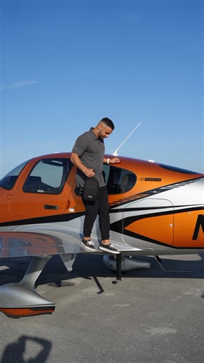 Firing up the SR20 G7 🔥 featuring our instructor Beshoi . #sr20 #cirrusaircraft #cirruspilot #studentpilot #flighttraining | Aviator Training Palm Beach - Cirrus Training Center