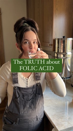 Gubba Homestead on Instagram: "Folic acid ⬇️ Let’s clear this up. Folic acid is a synthetic form of vitamin B9 created in a lab. Folate is the natural form found in real Whole Foods meant for our bodies. We’re told folic acid was added to foods to support women of childbearing age and healthy pregnancies. I remember learning this straight from health textbooks in school. But here’s the part worth questioning... Folate already exists abundantly in real foods like liver, egg yolks, lamb, beef, por