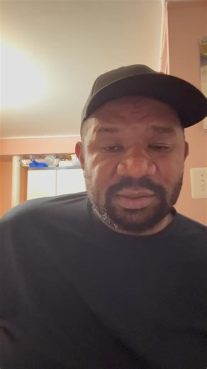 Leadership Is Knowing the Why and Executing the How Written By Kendesi Mohammed Bosses know why, and employees must know how. There is no room for excuses when the work needs to be done. Real leadership is built on collaboration, clarity, and accountability. Lead with purpose, manage with intention, and trust the people around you. When everyone understands the mission and believes in one another, execution becomes unstoppable. #Leadership #Accountability #Collaboration #Teamwork #Execution #Man