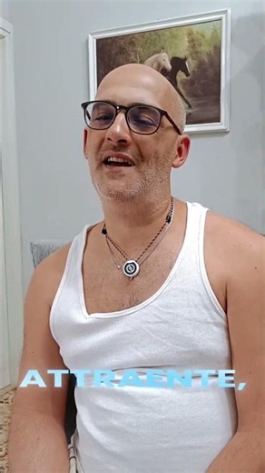 Ma dai somigli pure ad un personaggio molto famoso 🤣🤣🤣