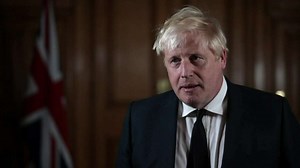 Boris Johnson arrives at queen’s estate to offer resignation