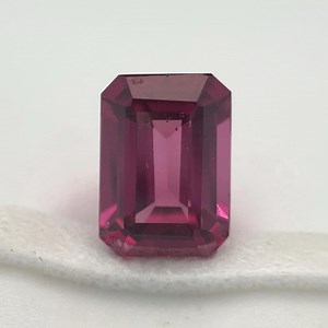 Garnet - Faceted (1.17ct, 7x5mm)* - Etsy