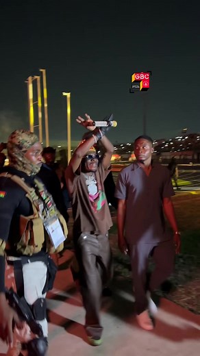 Paaapaapaaa!!! Shatta wale(shatta movement) hitting the stage for a showdown at the opening ceremony of #africangames