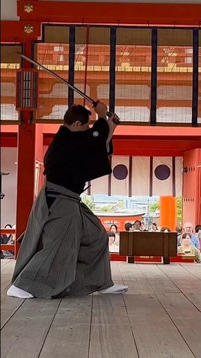 京都の伏見稲荷大社で、居合道の奉納 #京都 #観光