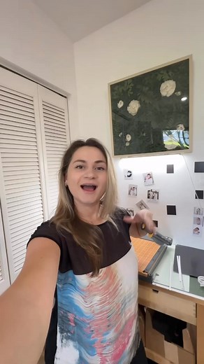 📸 Snap Magnets | Custom Photo Magnets on Instagram: "📸✨ How I Make Custom Photo Magnets: Step by Step ✨📸 1. Edit & Check Quality: - I start by editing all photos and ensuring they’re of the best quality. 📷👌 2. Print Collages: - Next, I print the photos in the sizes you’ve selected, arranging them into collages. 🖨️🎨 3. Stick to Magnet: - Then, I carefully stick the photo paper onto the magnet sheet. 🧲📑 4. Cut to Perfection: -