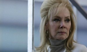 Legion's Jean Smart was in a short-lived US version of Absolutely Fabulous