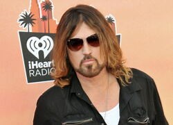 Billy Ray Cyrus : biographie, actus, photos et vidéos sur Voici.fr