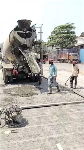 Step-by-Step Process: #tremixwala #qualityflooring #stampconcrete