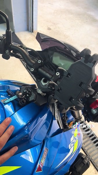 استعراض دراجة سوزوكي GSX-S750 الحديثة