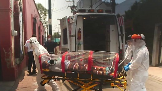 Mexico City paramedics overwhelmed with coronavirus calls, full hospitals