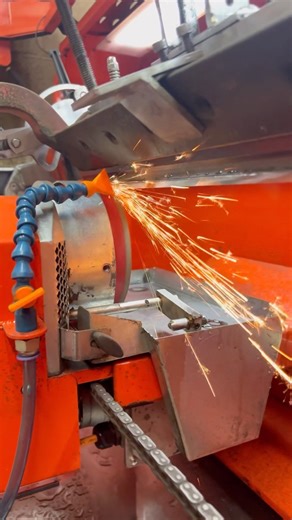 LL Johnson Distributing Co. on Instagram: "Doing a little bedknife grinding with the Anglemaster 4100! This machine is amazing‼️ The Anglemaster 4100 provides users with increased flexibility and control over their grinding practices. This machine is designed to work with both CBN and ceramic stones. The variable traverse speed system gives users ultimate control over their grinding practices, helping to cope with ever-changing bedknife materials. The powerful grind motor can run CBN or ceramic 