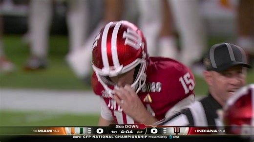 Fernando Mendoza took a hit on this play 😳 | ESPN