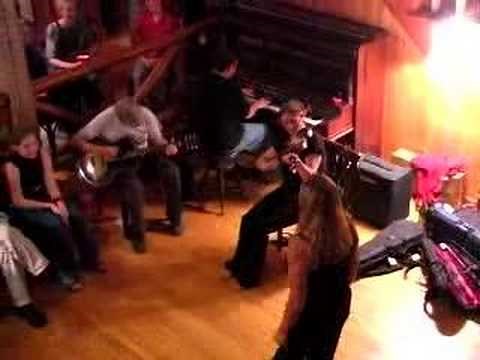 Andrea Beaton Cape Breton fiddle