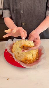 Crock Pot Cheezy Garlic Monkey Bread, Yum! | Robyn Q