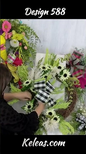 White Sunflower Everyday Wreath | DIY Floral Wreath Tutorial