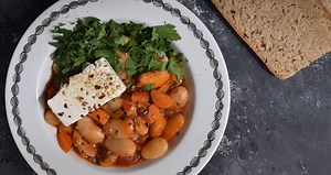 Greek baked giant beans – Gigantes