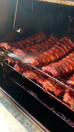#smokemasters #catering #BBQcatering #BBQ #Fire #bbqfood #MEAT #BBQcatering #ribs #spareribs #spareribsbbq #ribsnpigs