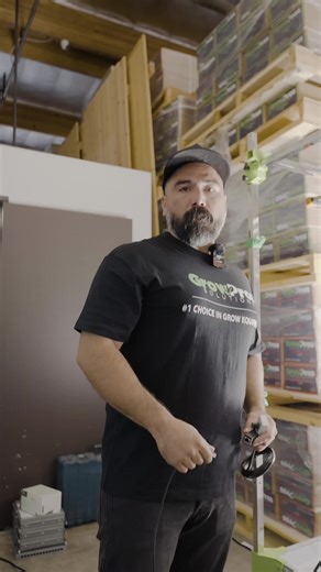 Don’t have a controller? No problem check out this external dimmer we offer at GrowPros solutions🙌🏻 #growpros #ledgrowlight