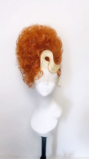 So so so obsessed with this asymmetrical updo in ginger with a gorgeous blonde streak. Styled by @macha_zu , made for @thecynthiaroad #drag #wig #eirehead #dragqueen | Éire Head Wigs