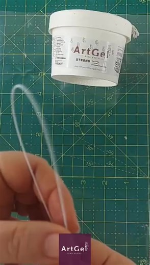 💕Rivoluziona i tuoi decori con l'effetto vetro di 𝗔𝗿𝘁𝗚𝗲𝗹 𝗦𝘁𝗿𝗼𝗻𝗴! ✨scopri con questo Tutorial di Monica Pagano come utilizzare questo prodotto per creare strutture definite e trasparenti. Lasciatevi ispirare dalla purezza della trasparenza! 💕Revolutionize your designs with the glass-effect of ArtGel Strong! ✨ Discover in this tutorial by Monica Pagano how to use this product to create sharp, transparent structures. Let yourself be inspired by the purity of transparency! #cakedecorat