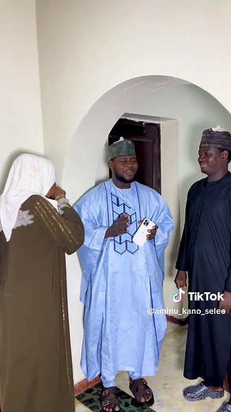 #aminukanoselee | amine