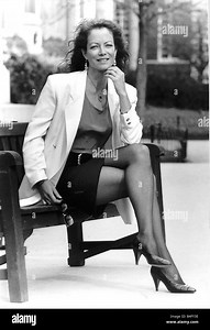 Jenny Seagrove Actress in London s Savoy gardens to publicise the launch of the Video of her film Chorus of Disapproval Stock Photo - Alamy