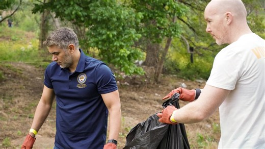 Volunteers spend their Saturday cleaning up Moody Park in annual 'Trash Bash'