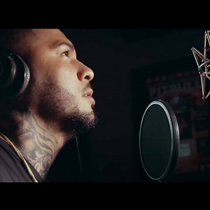 Kelvy Jai ft. El Chacal 🇩🇴🇨🇺 "Me Olvidare De Ti" (BACHATA) Kelvy Jai ist ein dominikanischer Musiker mit Wohnsitz in Miami. - Facebookseiten: KelvyJai Oficial Chacalizacion Global - ▶️ Casa de la Musica - YouTube-Channel: https://www.youtube.com/channel/UCWGbW9gllBghzVknw0ff-ag | Casa de la Musica