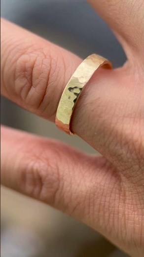 Mens Wedding Bands: Classic Gold Hammered Band