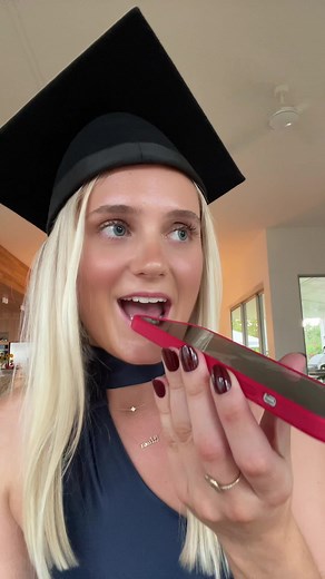 girllll i just graduado 👩🏼‍🎓🎉 #gradstudent